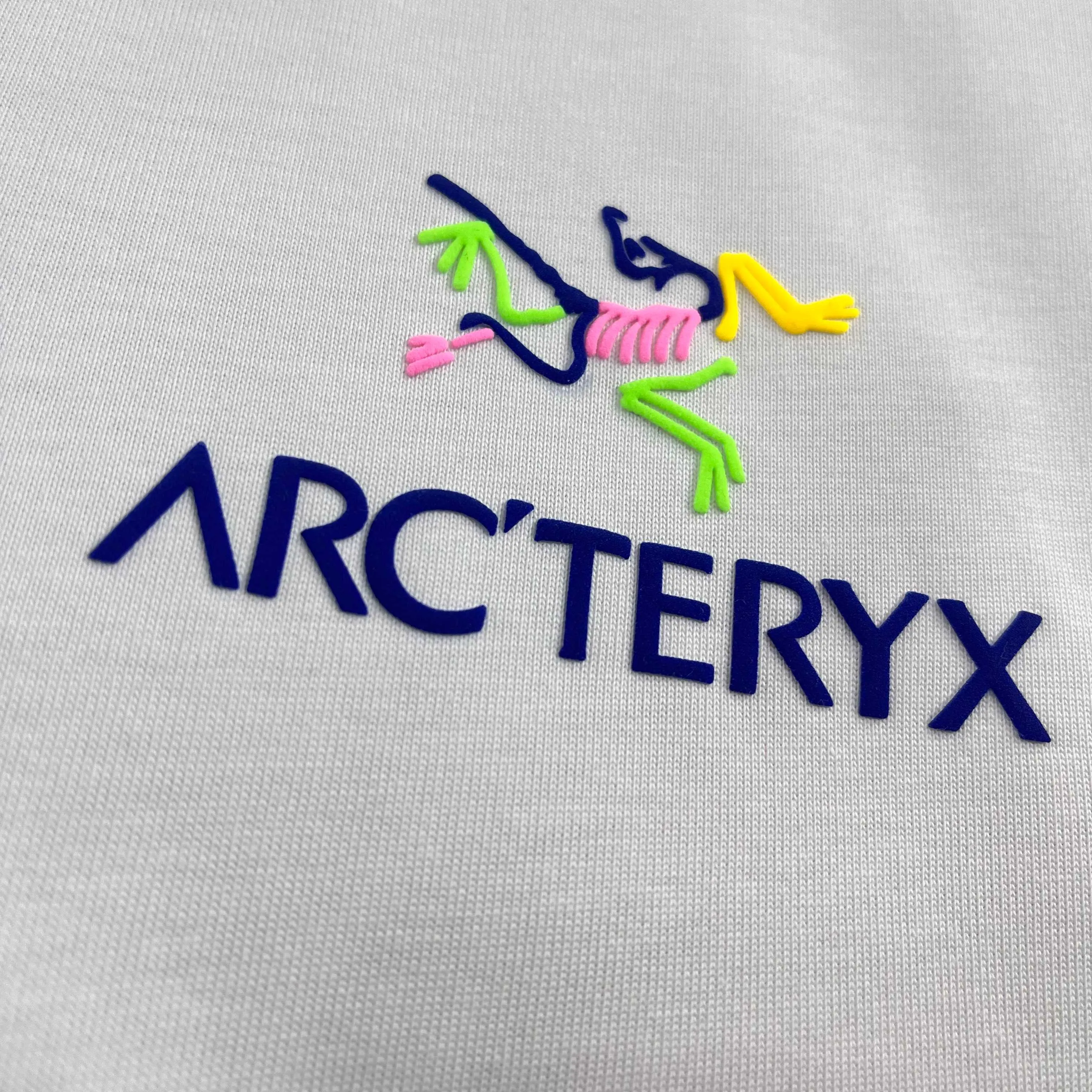 ARC'* * 2026 New Arrival logo T Same Style ：Black White Size： S （90-130 ） M （120-150 ） L （140-165 ） XL （160-180 ） XXL （180 ）